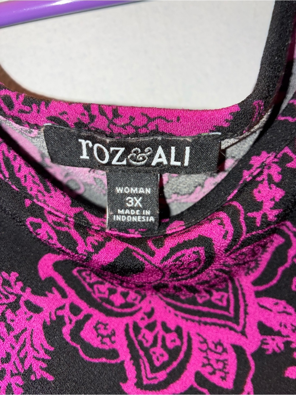 Roz & Ali Black and Fuchsia Floral Tunic - Women's 3X